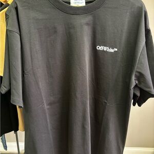 Off white black and white t- shirt